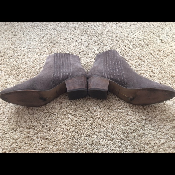 Dolce Vita Iona Ankle Bootie in Taupe - Picture 3 of 6